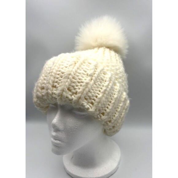 Free People Ivory Chunky Knit Acrylic Winter Pompom Beanie Hat O/S - Picture 1 of 6